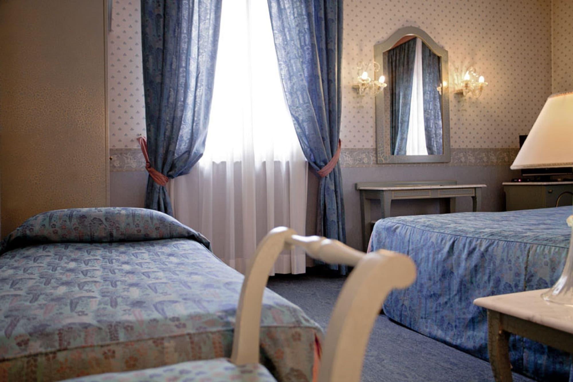 Hotel Bentivoglio Residenza D'Epoca Exterior photo